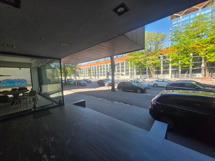Showroom/Spatiu Comercial Spectaculos vis a vis One Eliade Floreasca - Poză 8