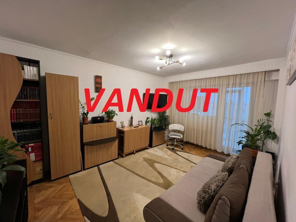 Vanzare apartament 4 camere, Prundu stradal - Poză 1