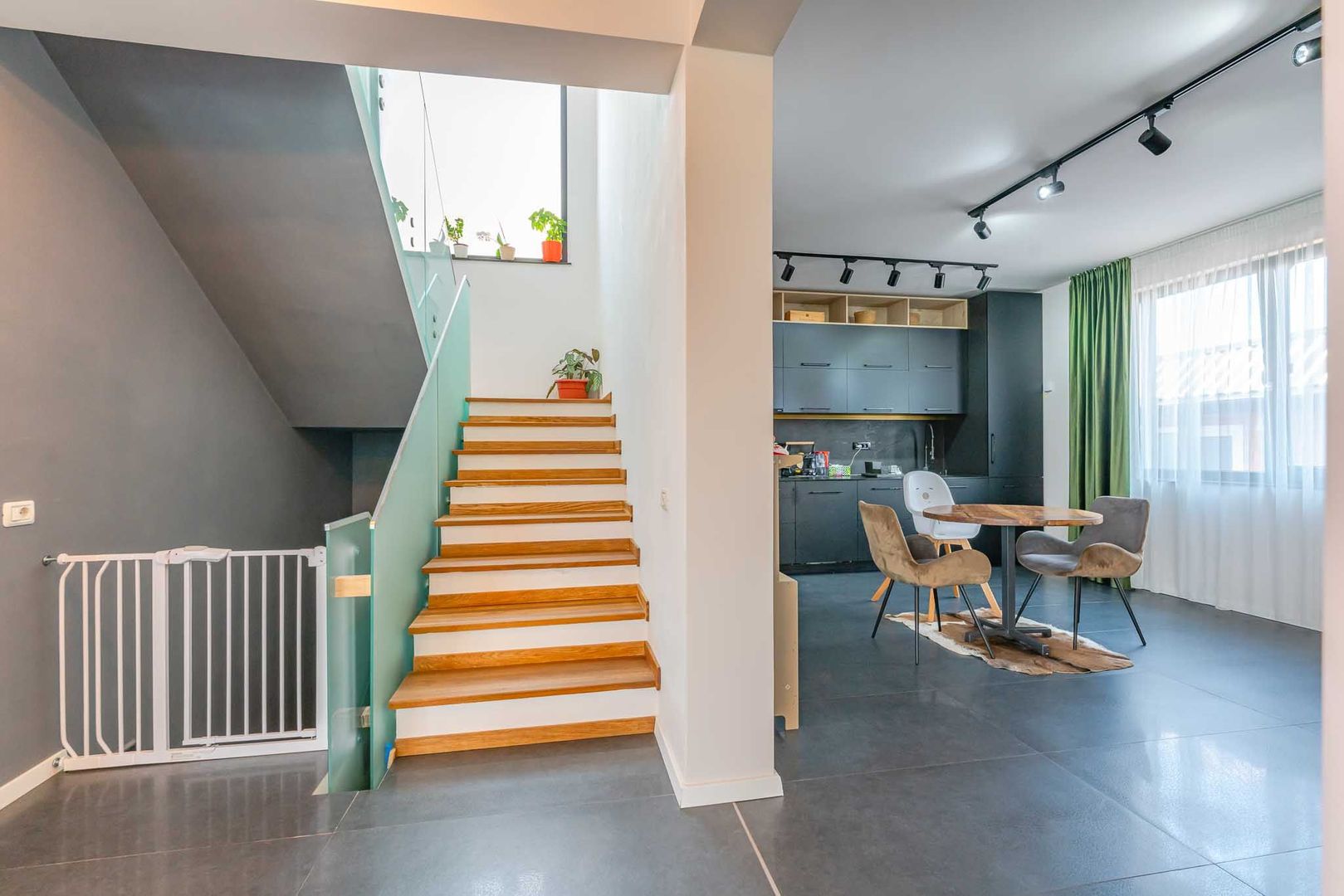 Casă individuală nouă, modernă, în Sânpetru, zona Triaj (Brasov) - Poză 9