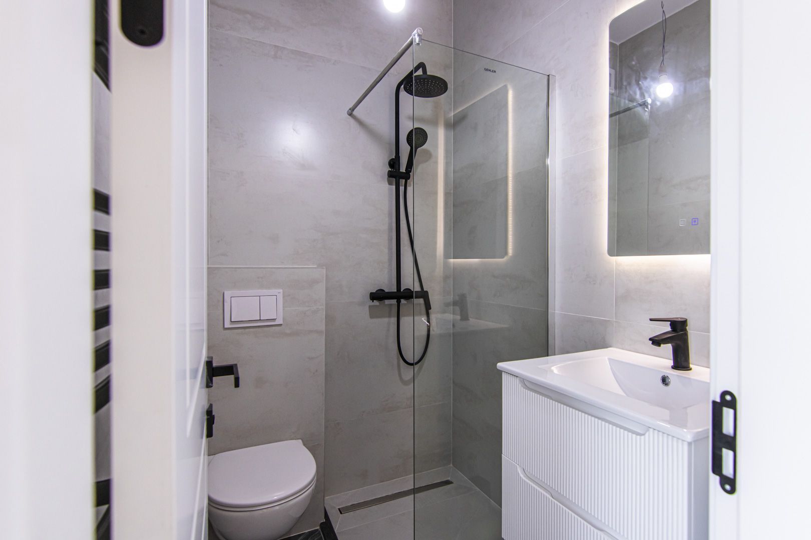 COMISION 0 % | CASA PREMIUM | 5 CAMERE | FINISATA LA CHEIE | OTOPENI - FERME | - Poză 52