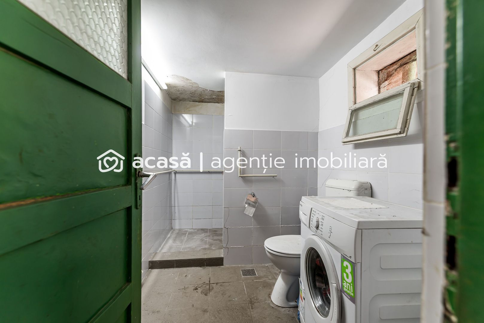 Casă cu teren 1018 mp și 2 fronturi stradale- Bujac - Poză 7