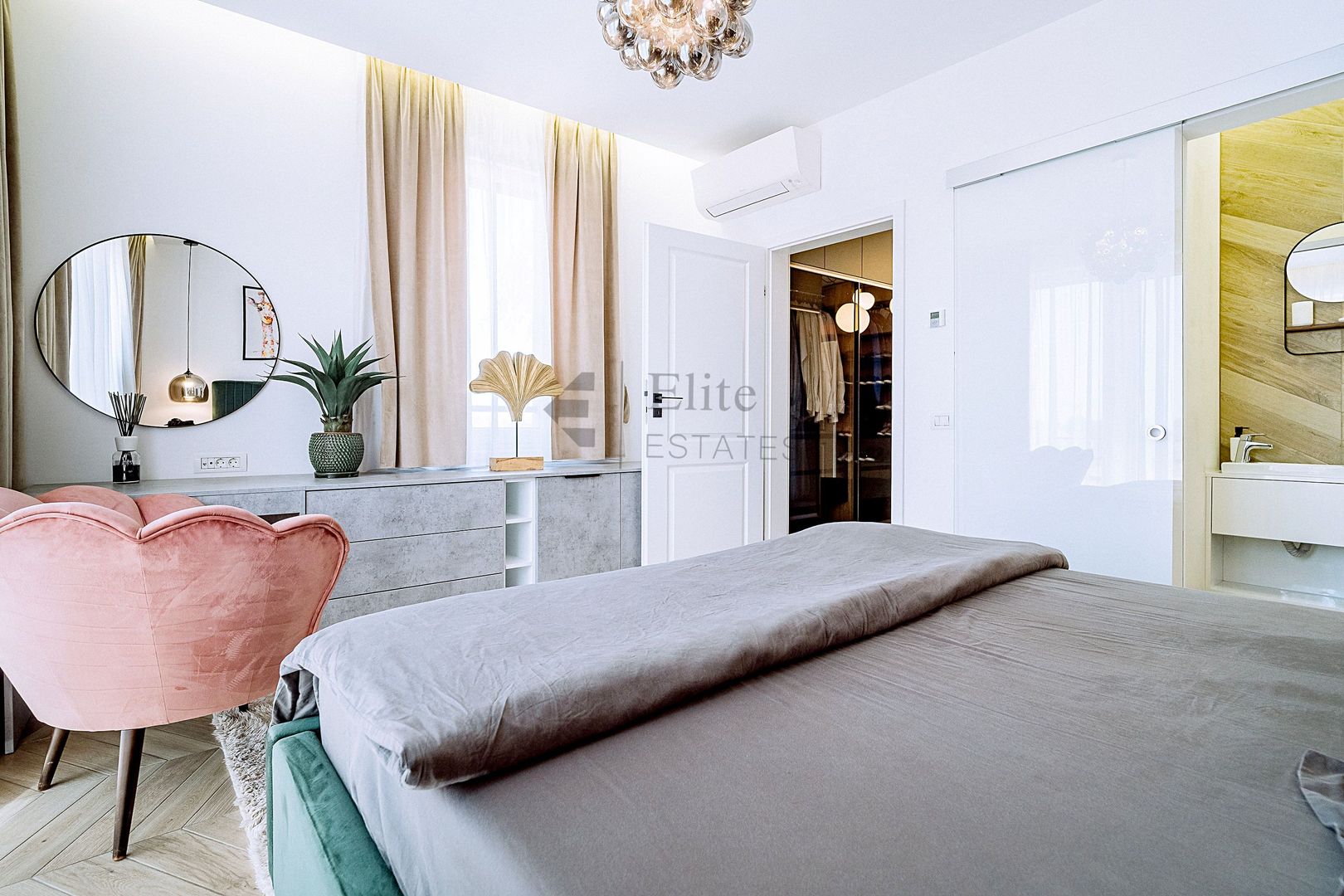 Penthouse de lux 530 mp ultracentral in Oradea - Poză 35