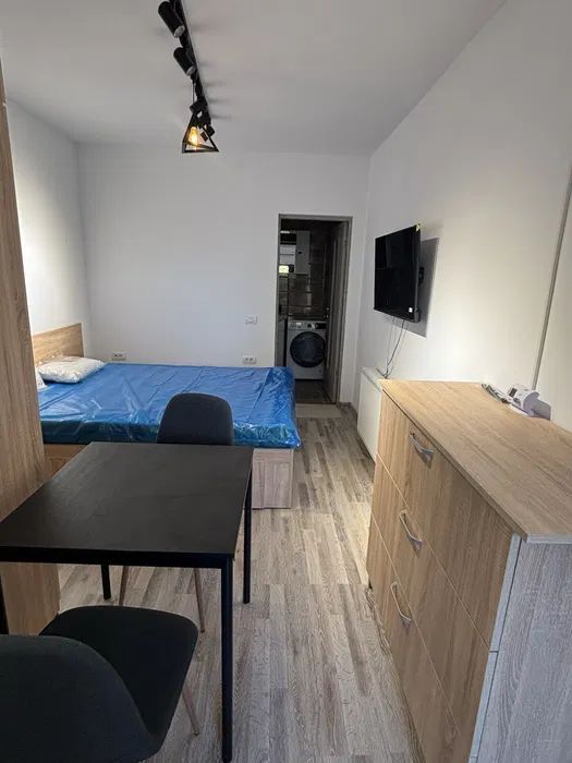 Studio de inchiriat - Poză 1