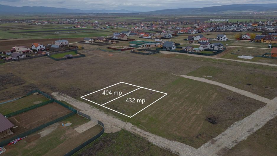 Locuri de case în Bod: 432 mp și 404 mp - Poză 1