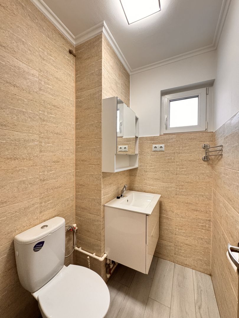 Apartament 3 camere, zonă centrală Oradea - Poză 12