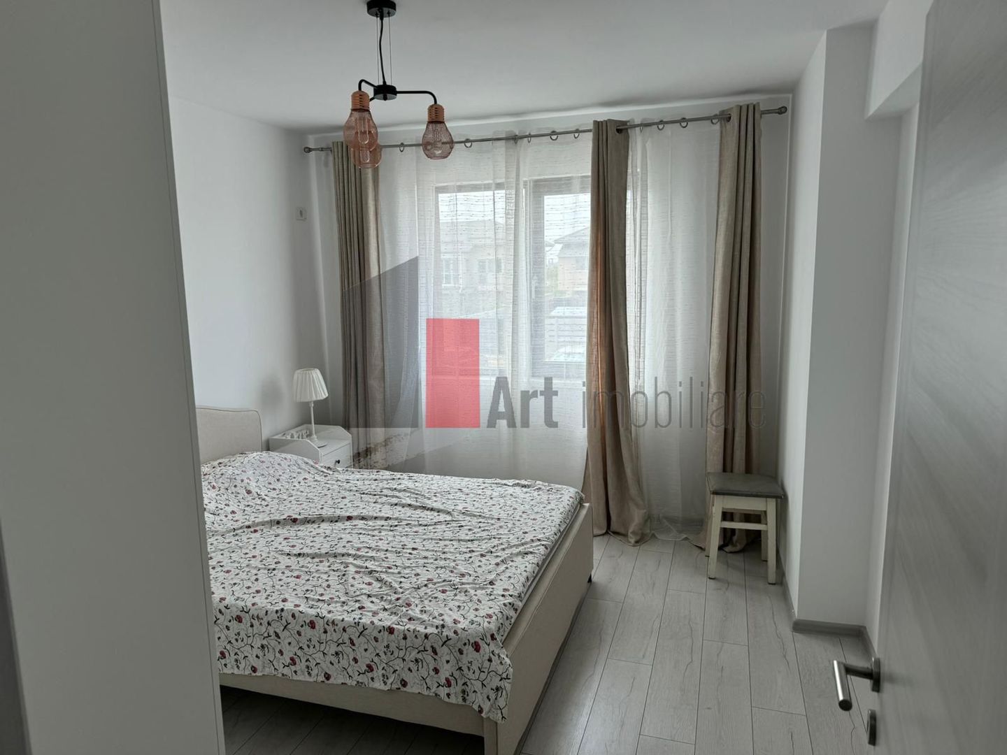 Apartament cu 2 camere de inchiriat-Aparatorii Patriei-cu centrala+loc parcare - Poză 3
