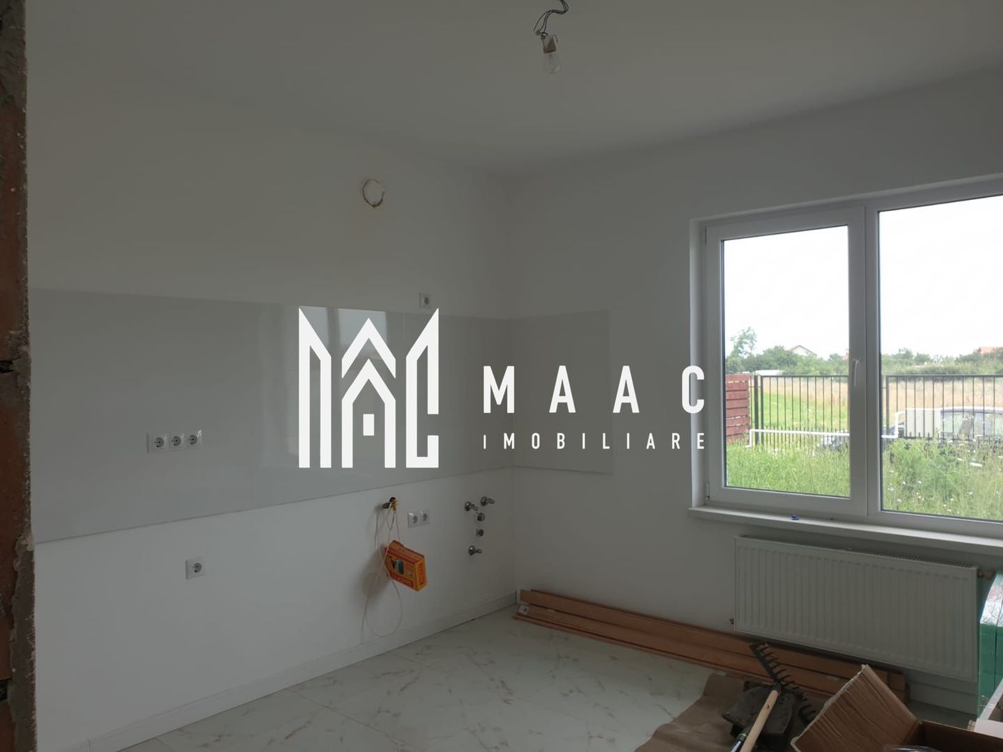 Casă Nouă Modernă I Utilități Complete I Șura Mică - Poză 4