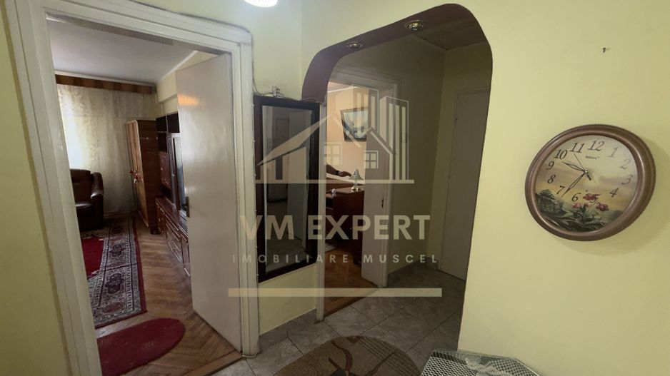 APARTAMENT 2 CAMERE ETAJ 4 ZONA ULTRACENTRALĂ CAMPULUNG - Poză 14