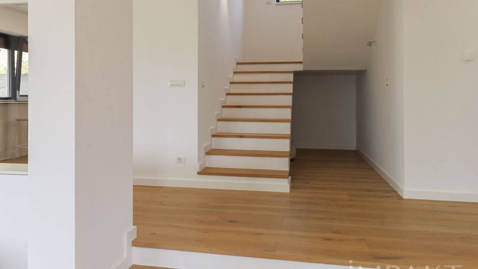 Casa individuala superba, amenajata in stil scandinav Dezmir COMISION 0% - Poză 21