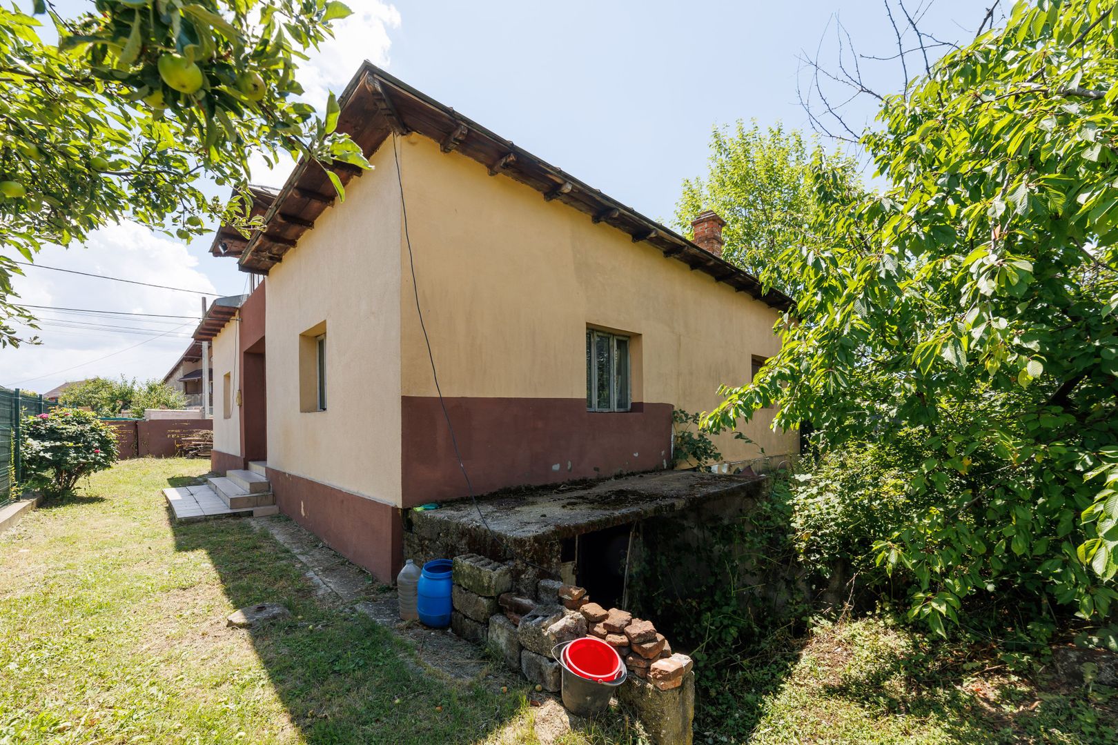 Casa cu teren - Prundu-Ideala pentru locuit sau dezvoltare imobiliara - Poză 13