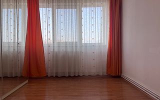 Zonă bună! Vânzare apartament cu 3 camere, micro 6- Târgoviște! - Poză 4