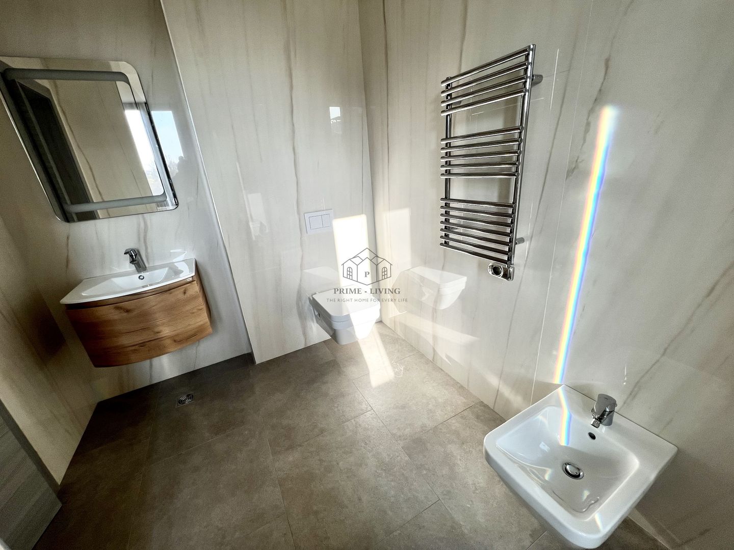 APARTAMENT DEOSEBIT CU 3 CAMERE LA VANZARE CU VEDERE LA LAC - Poză 7