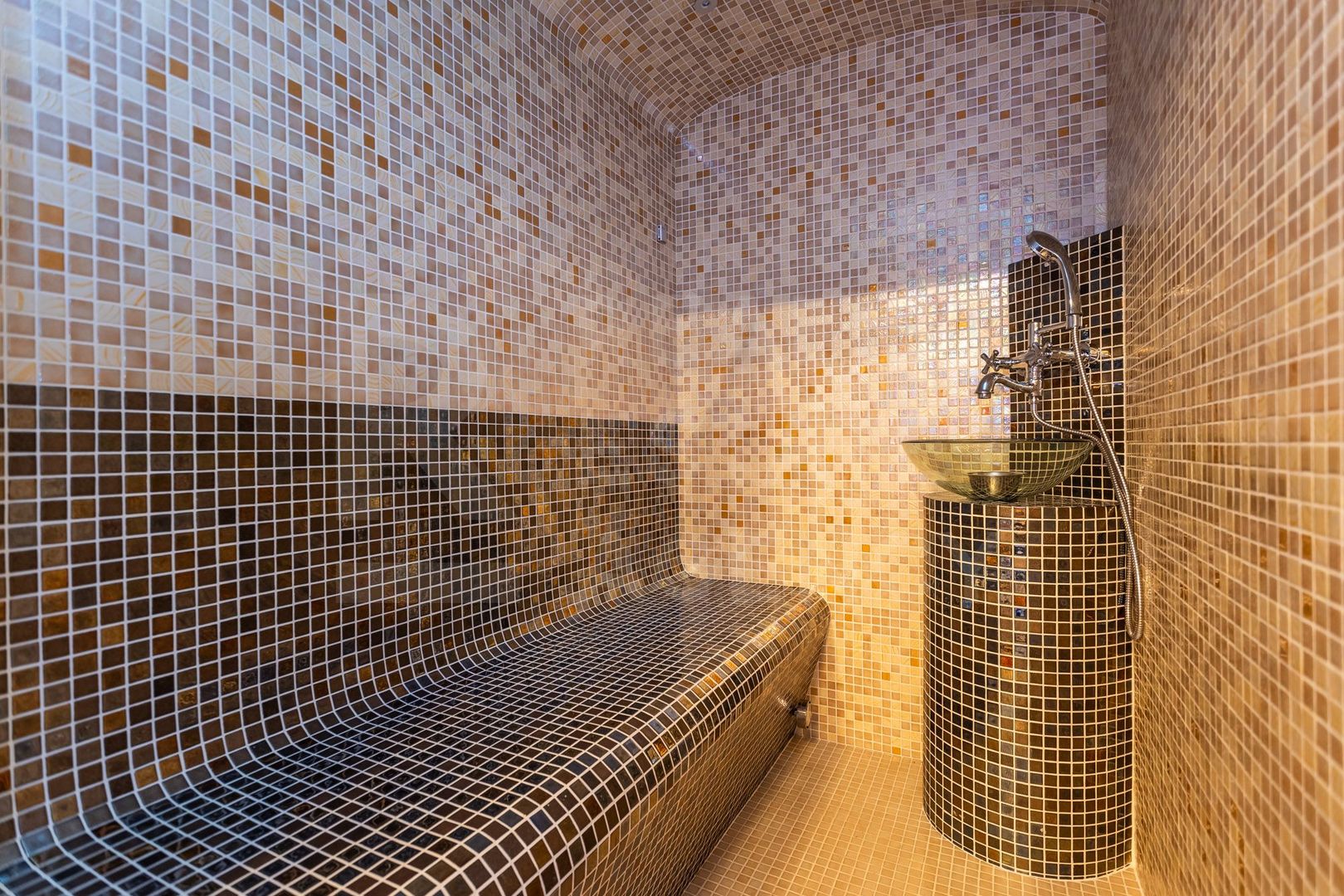 Chirie, casă, 3 nivele, 6 camere, Ialoveni - Poză 12