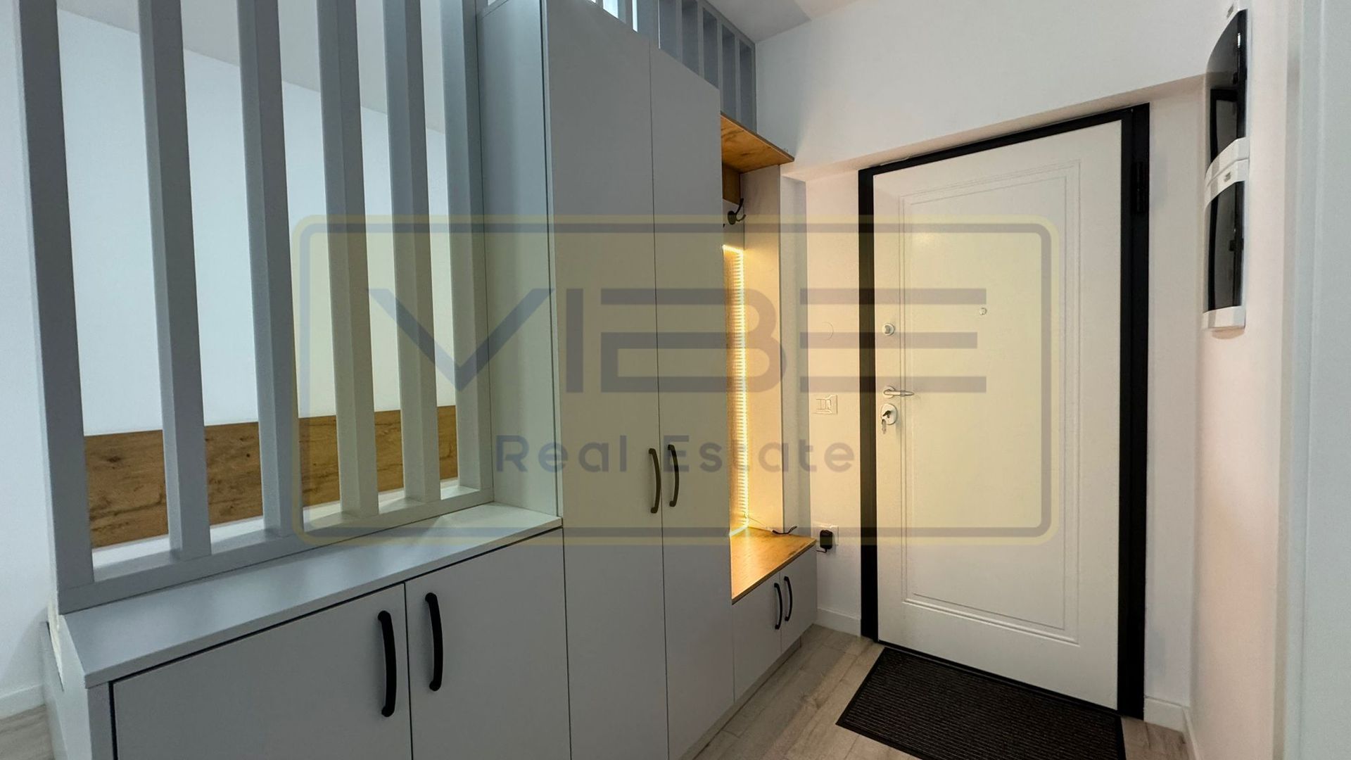 Apartament premium 1 camera + loc parcare  Comat Towers - Poză 15
