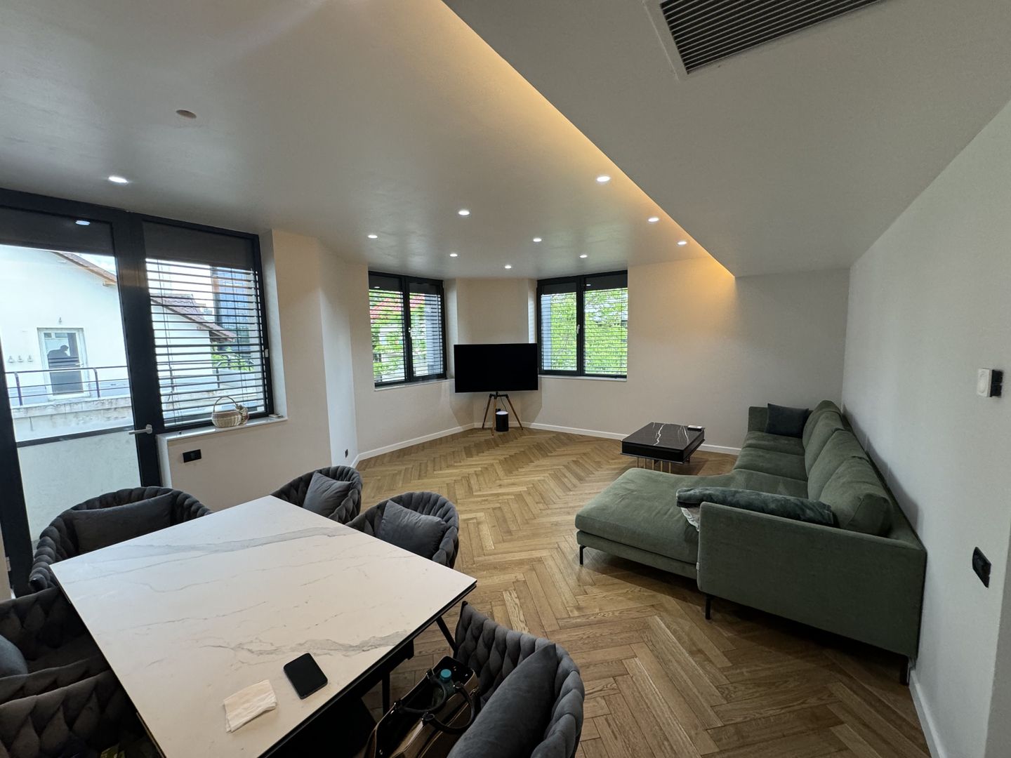 Apartament  4 Camere | Cartierul Francez Herăstrău | Terasă - Poză 2