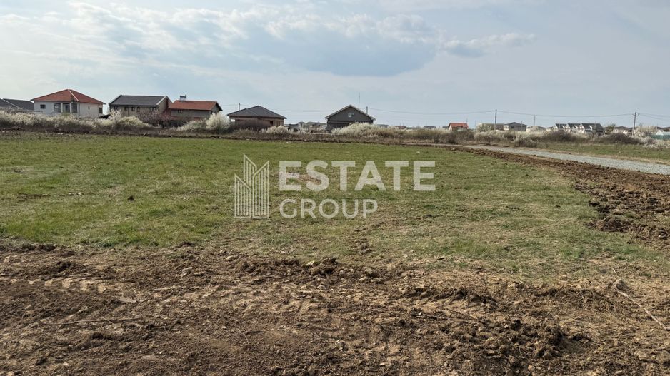 Mosnita Noua, front stradal 22 ml - Poză 1