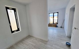 Casa individuala de vanzare, 4 camere, 2 bai, 448mp teren - Poză 16