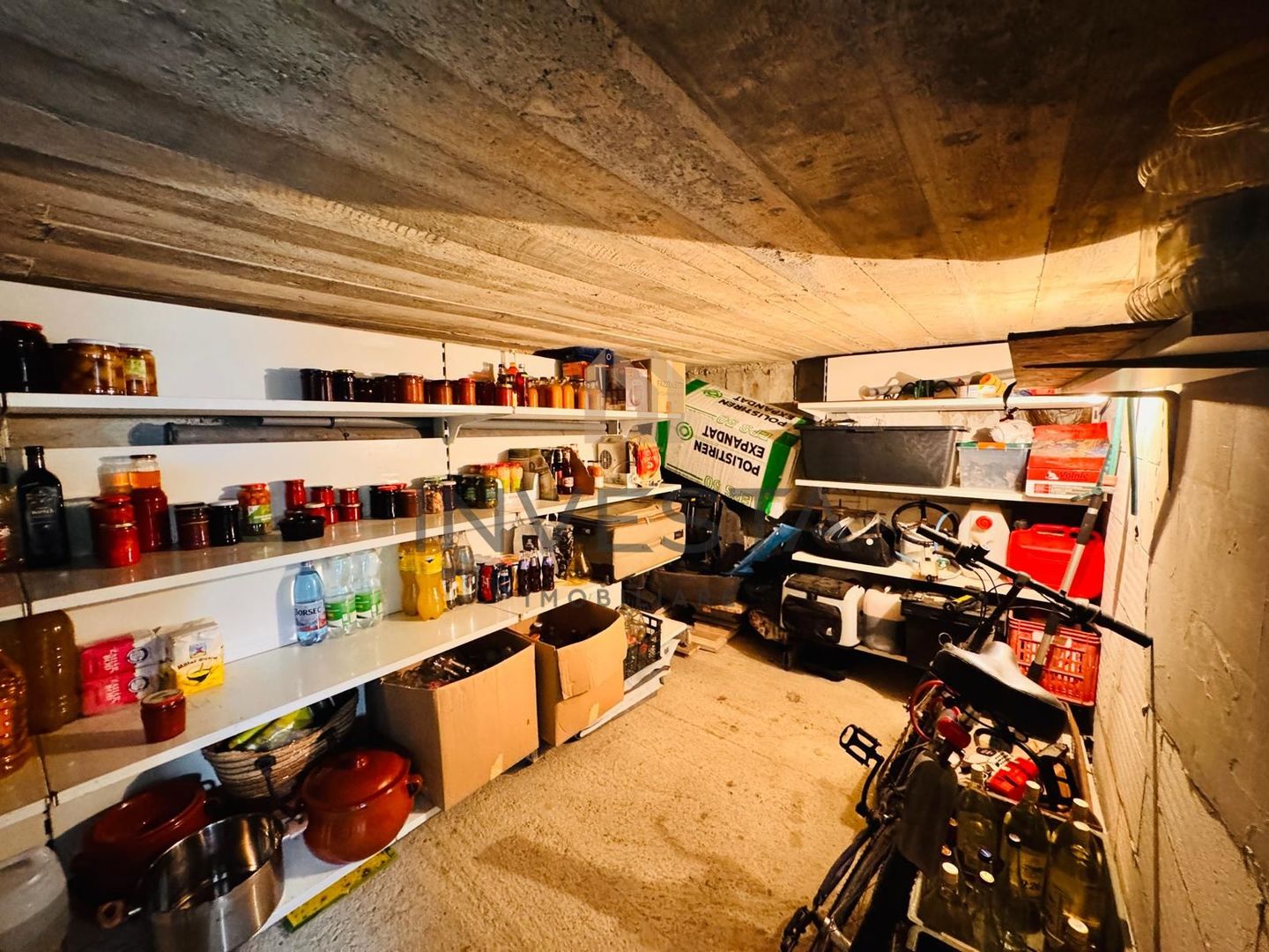 DE VANZARE CASA INDIVIDUALA 300 MP | 700 MP CURTE - Poză 35