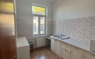 Casa de vanzare langa Parcul Carol - Poză 2