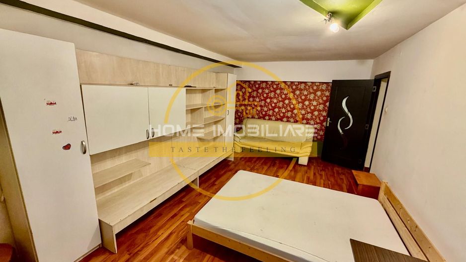 Nicolina-Belvedere Apartament 3 Camere Decomandat Bloc Cadre 1988 - Poză 1