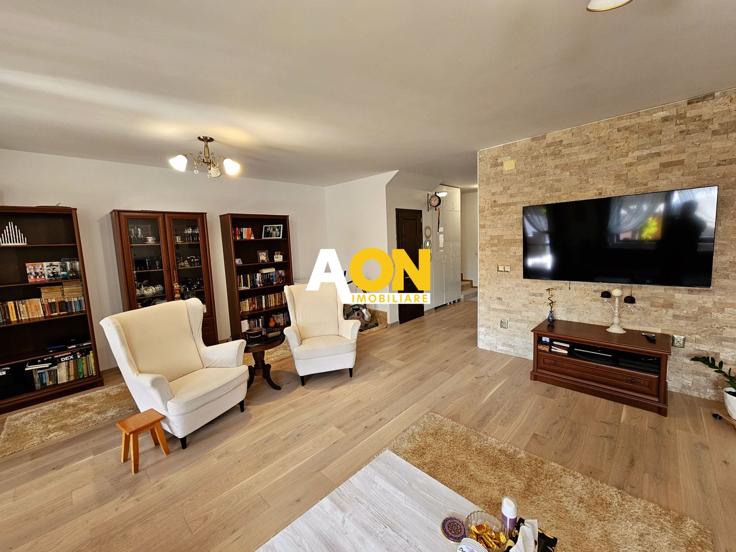 1/2 Duplex, 4 camere, 342 mp teren, strada asfaltata, Cetate - Poză 8