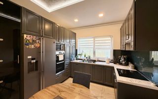 Apartament superb cu 3 camere si 2 bai | Dumbravita - Poză 6