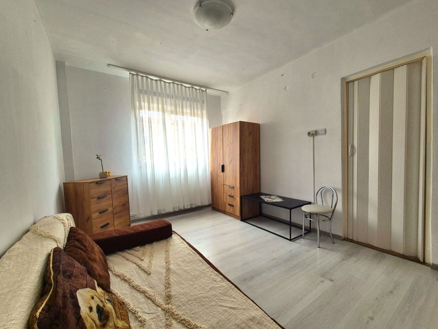 Exclusivitate - garsoniera cu centrala proprie - Poză 4