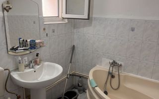 Apartament 3 camere + loc de parcare, zona Lujerului - Poză 8