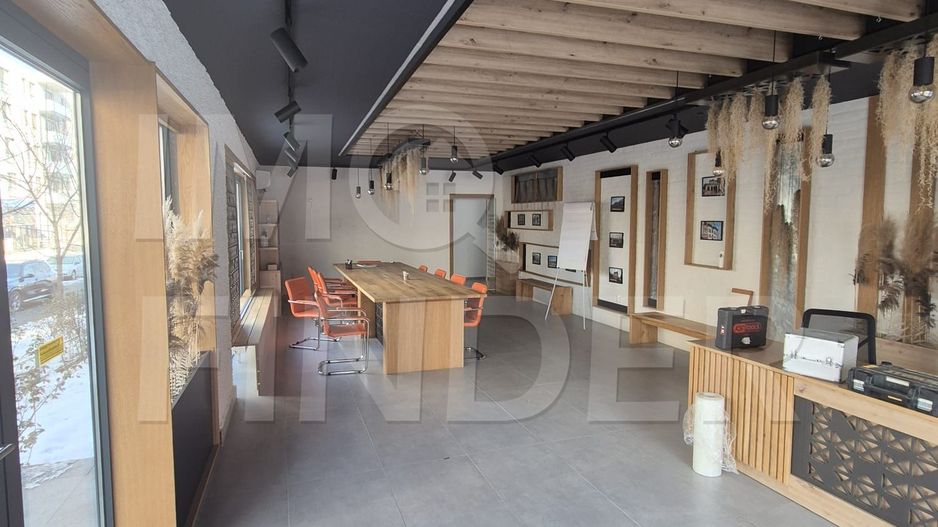 Închiriere spațiu comercial, pretabil birou/ showroom - Poză 2