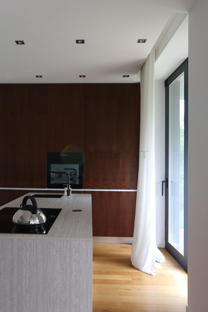 Eleganță pură într-un ansamblu exclusivist – Vilă complet mobilată AMBER GARDEN - Poză 10