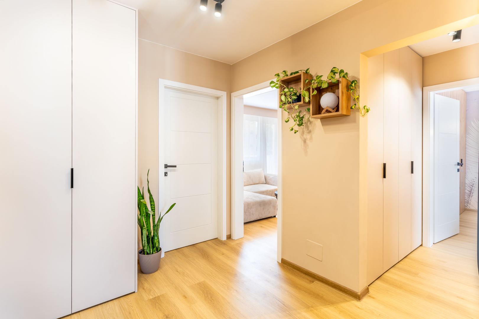Apartament lux 3 camere de vanzare renovat integral Academia de Muzica - Poză 7