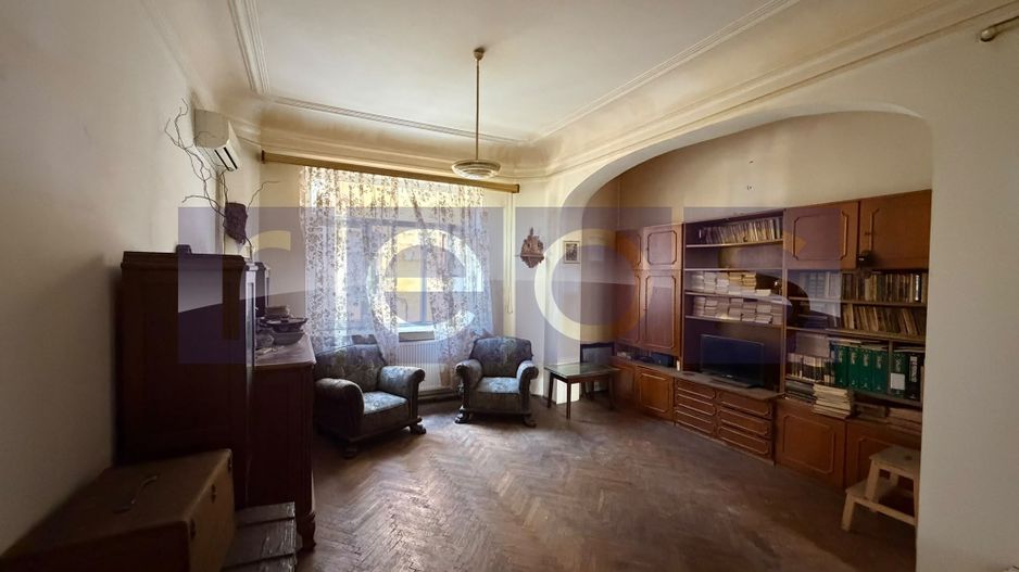 APARTAMENT DEOSEBIT CU 3 CAMERE IN VILA INTERBELICA-74MP | ARMENEASCA - Poză 1