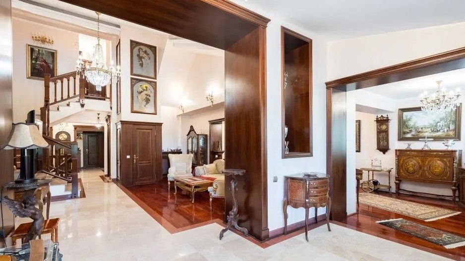 Vila exclusivistă de inchiriat | pe malul lacului Snagov - Poză 1