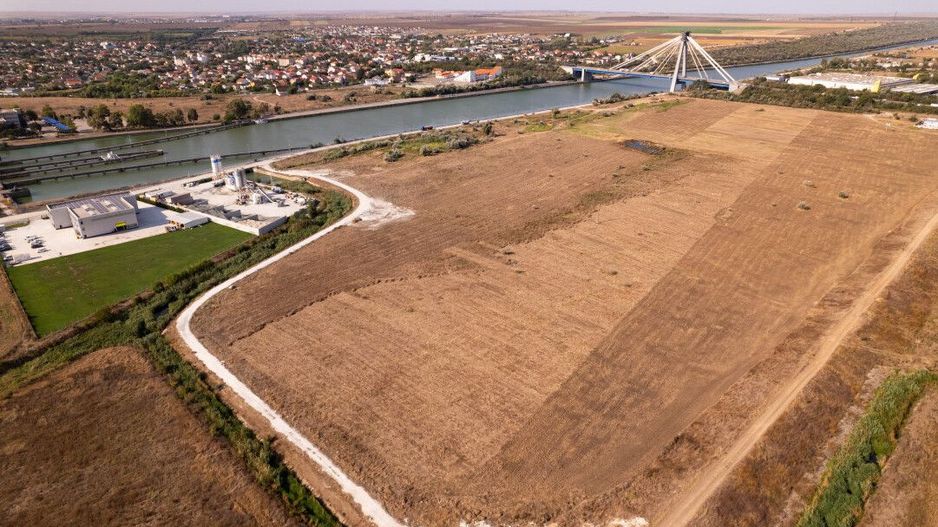 Teren intravilan cu acces rapid la autostrada A4 și la Portul Agigea. - Poză 3
