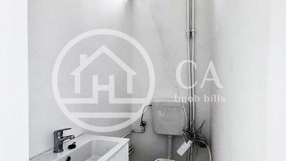 Spațiu comercial de vânzare in zona Rogerius, Oradea - Poză 8