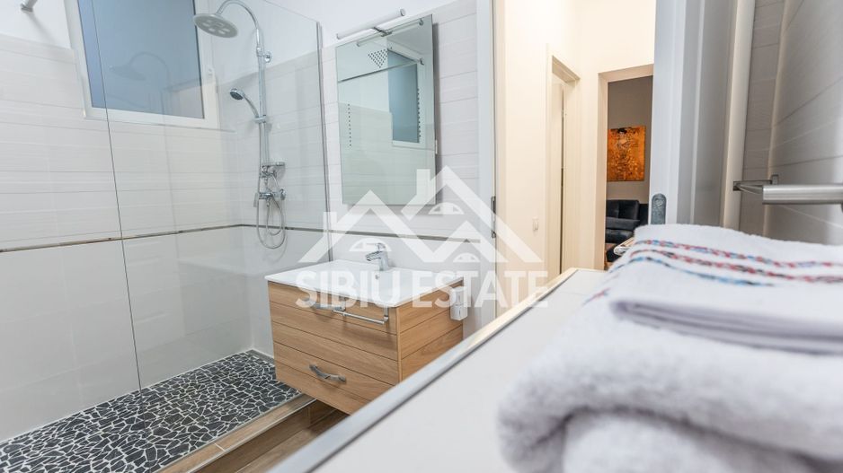 Apartament de inchiriat 3 camere cu grădină-Zona Calea Cisnadiei - Poză 15