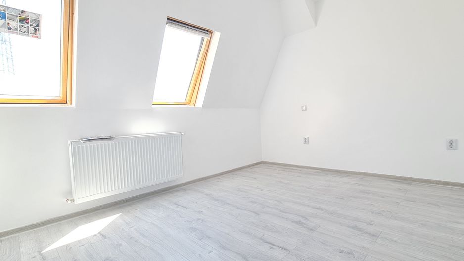 Casa finalizata intabulata in Cartier Izvor Tarlungeni Brasov - Poză 2