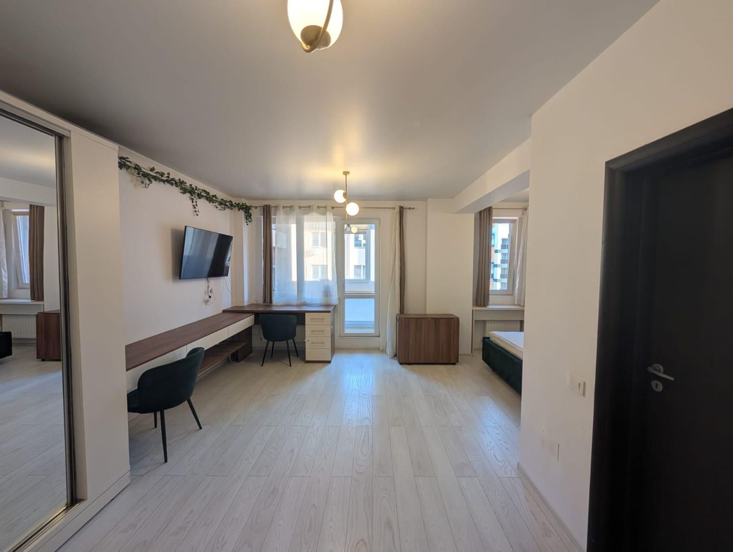 Garsonieră Modernă de Închiriat în Militari Residence - Poză 3