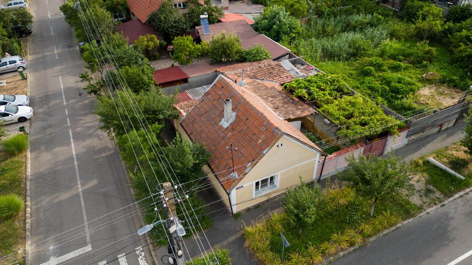 Casă cu 3 camere în Bujac - Poză 13