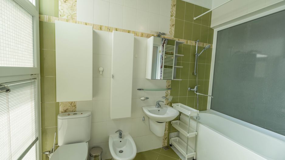 Apartament de vanzare 137 mp, zona centrala, curte proprie - Poză 14