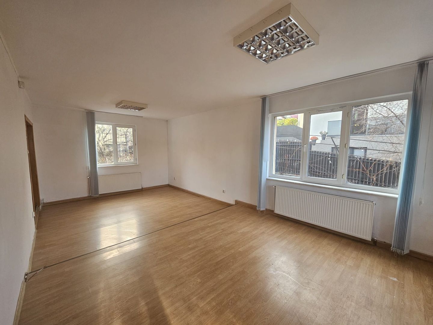 Casă spațioasă - Varianta Prundu Craiovei - Poză 2