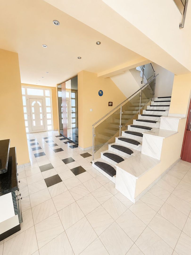 Vila Sanmartin -Zona Beverly Hills -8030mp teren - Poză 6
