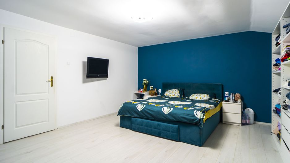 Ciorogarla, stradal, spatiu birou / sediu firma / pretabil investitie - Poză 10