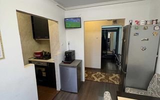 Apartament cu 3 camere, decomandat – Zona Fortuna - Poză 6