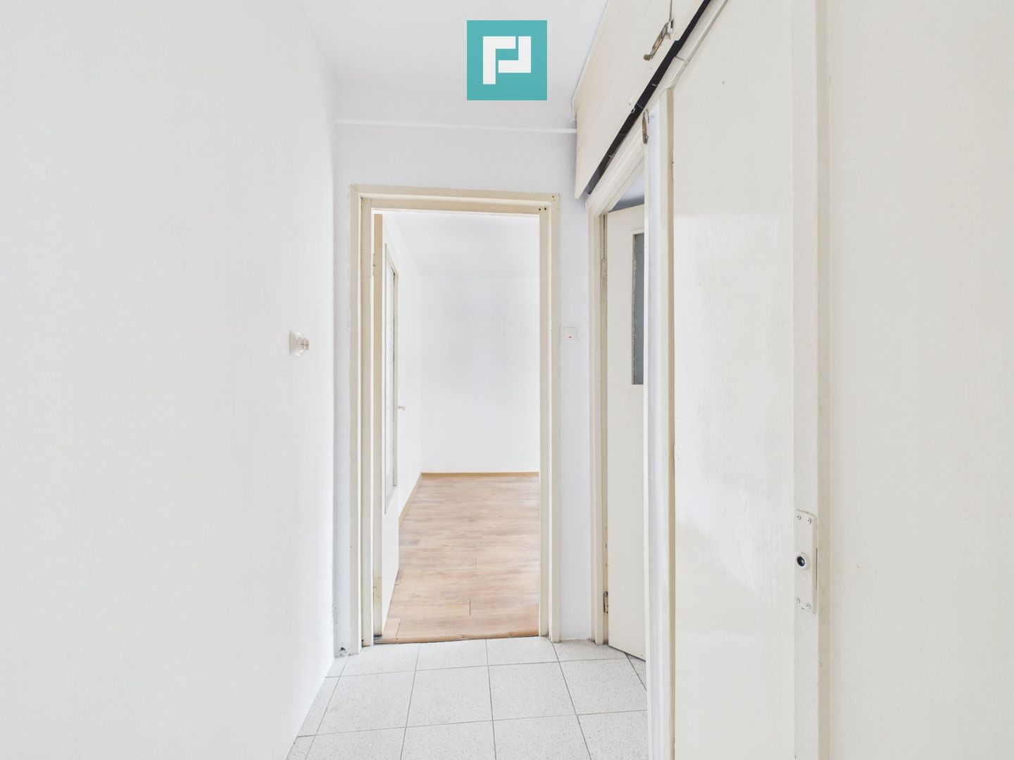 Apartament cu 2 camere, 39 mp, zonă centrală - Poză 8
