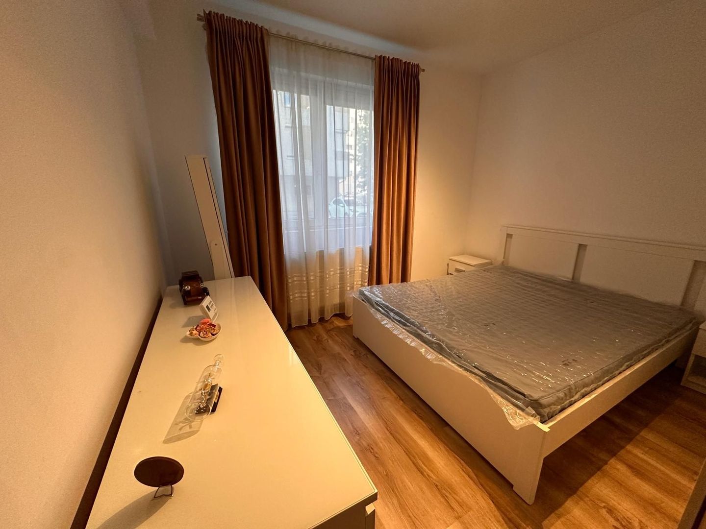 AP. 2 CAMERE APARATORII PATRIEI, CENTRALA, BLOC NOU, METROU 15 MIN - Poză 1