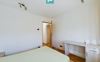 Apartament de închiriat cu 3 camere în Micalaca - Poză 5