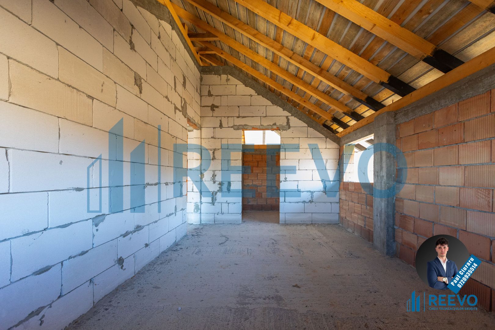 Pensiune/Vilă la roșu P+E+M în Sărata - Poză 26