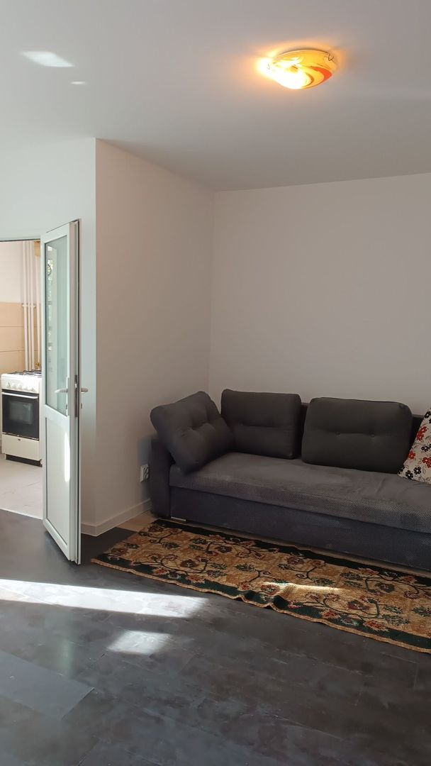 AP. 2 CAMERE- APARATORI, PET-FRIENDLY, BUCATARIE INCHISA, METROU - Poză 2