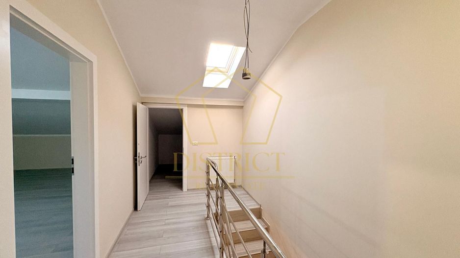 Duplex cu 4 camere si bucătărie închisă | Mosnita Veche - Poză 9